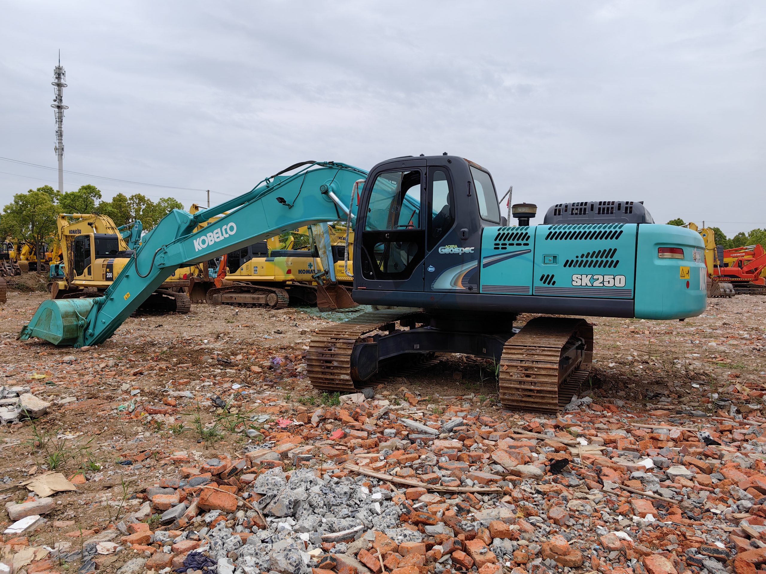 Used Kobelco Crawler Excavator SK250-8