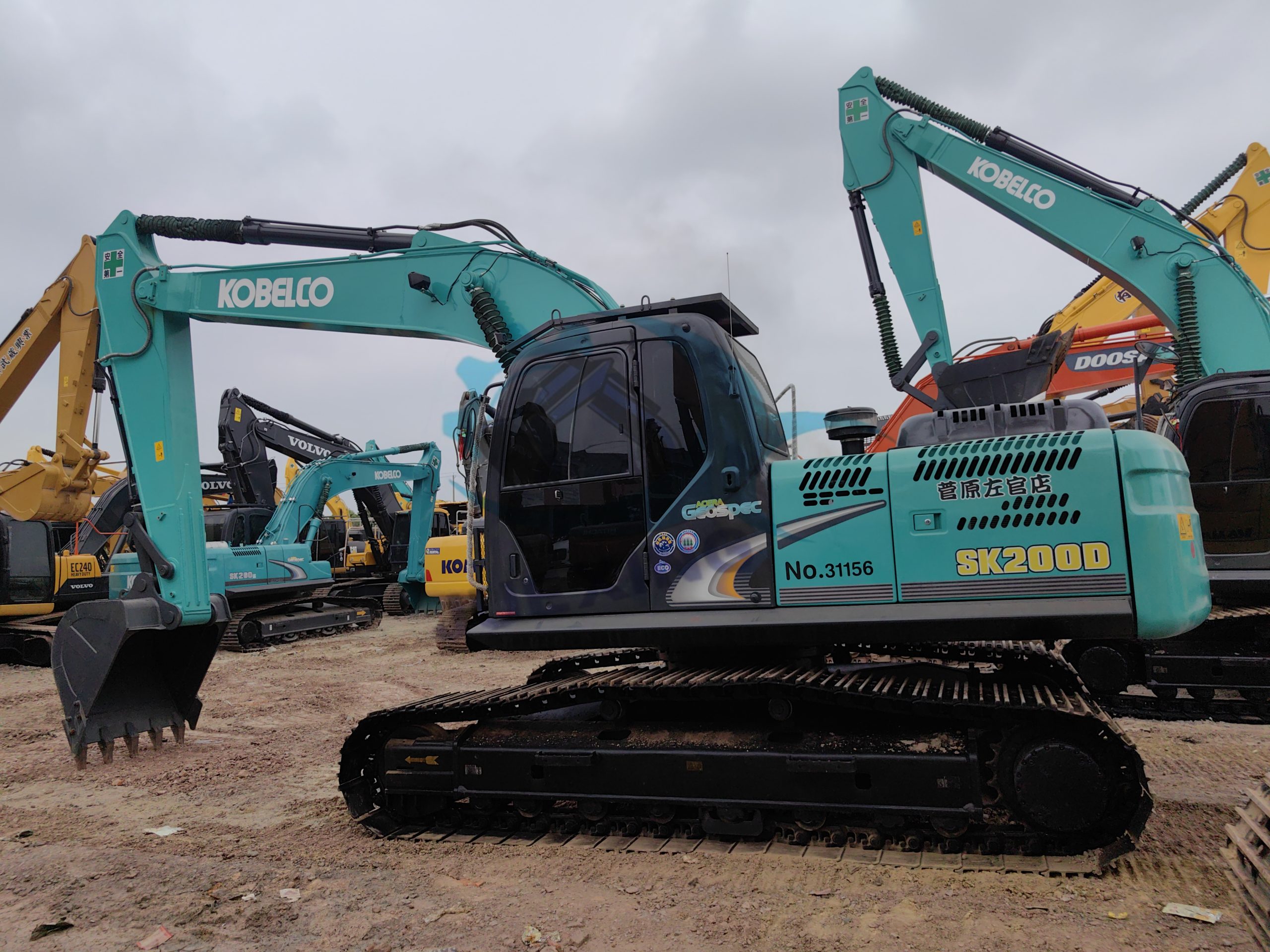 20 Ton Medium Used Excavator Kobelco SK200D