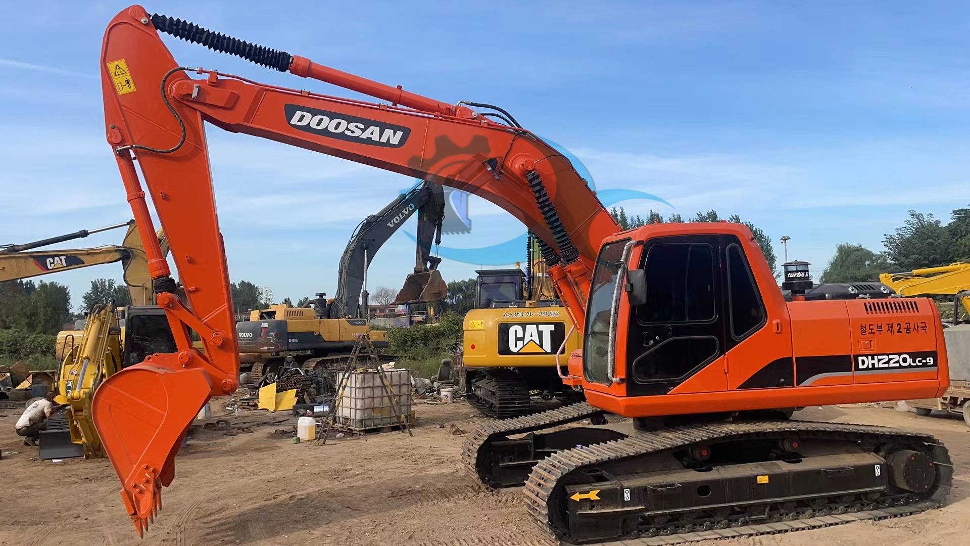 Used Doosan DH220LC-9 22-Ton Excavator 