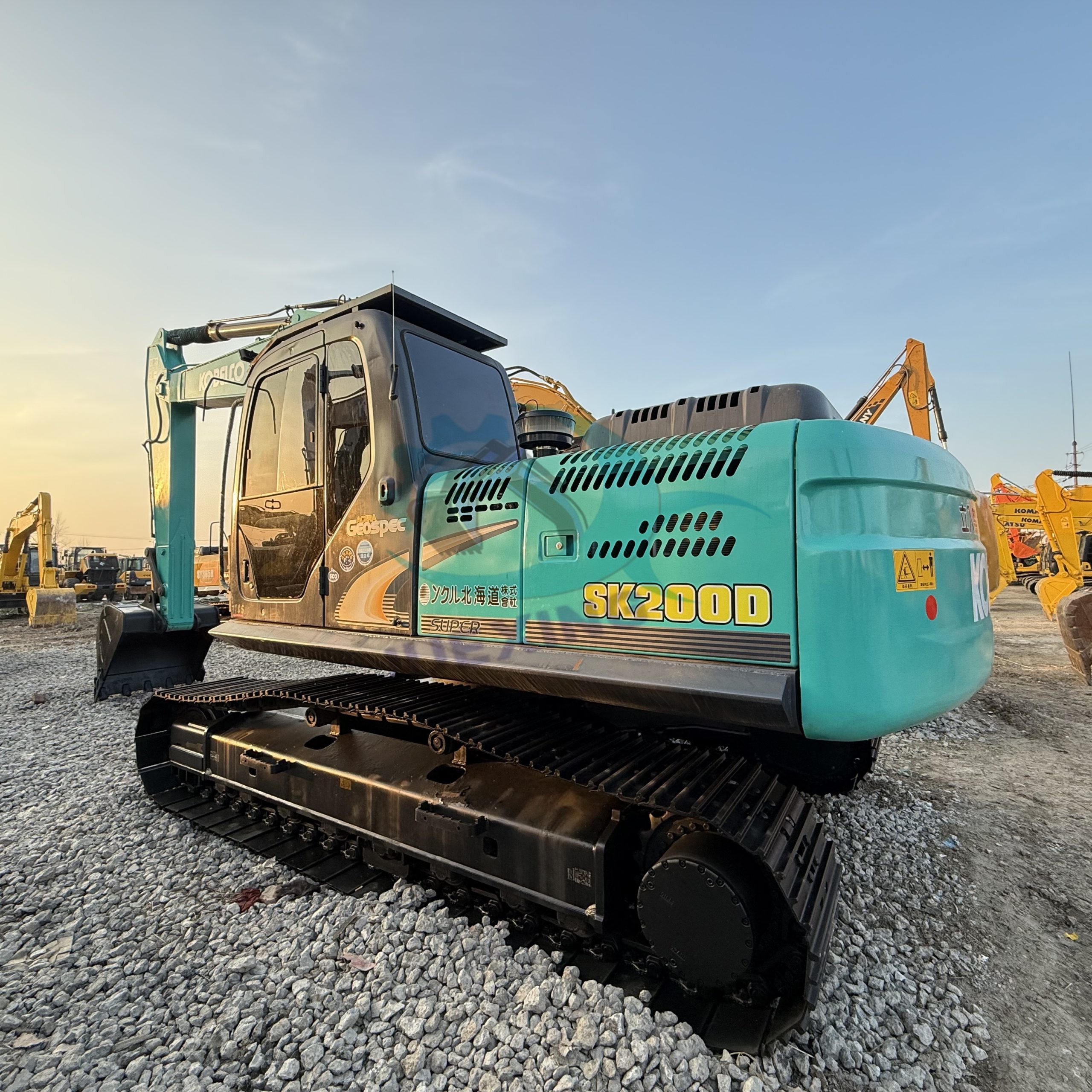 Second Hand Kobelco SK200D Diggers For Sale