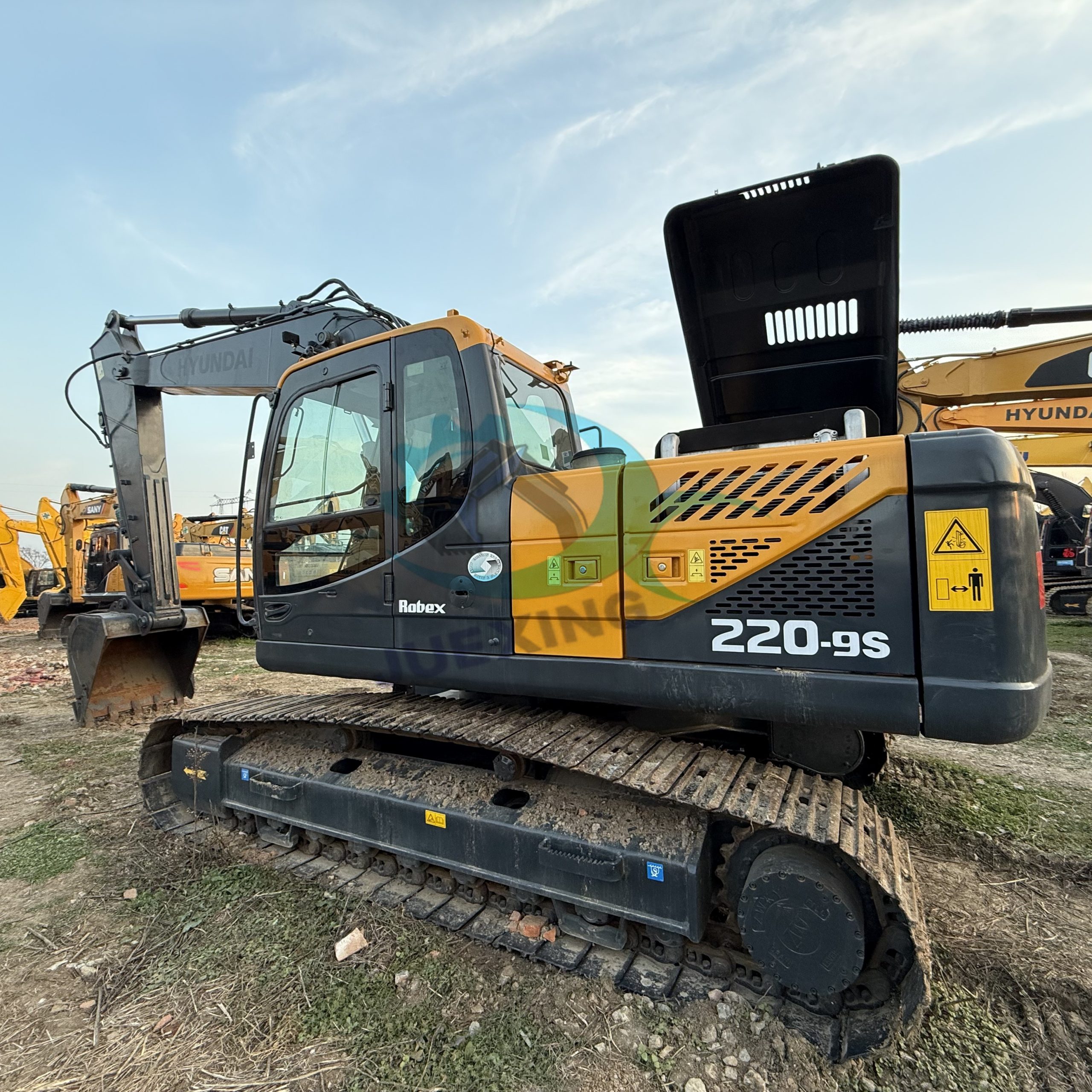 Used Hyundai 220-9S Excavator 22 Ton