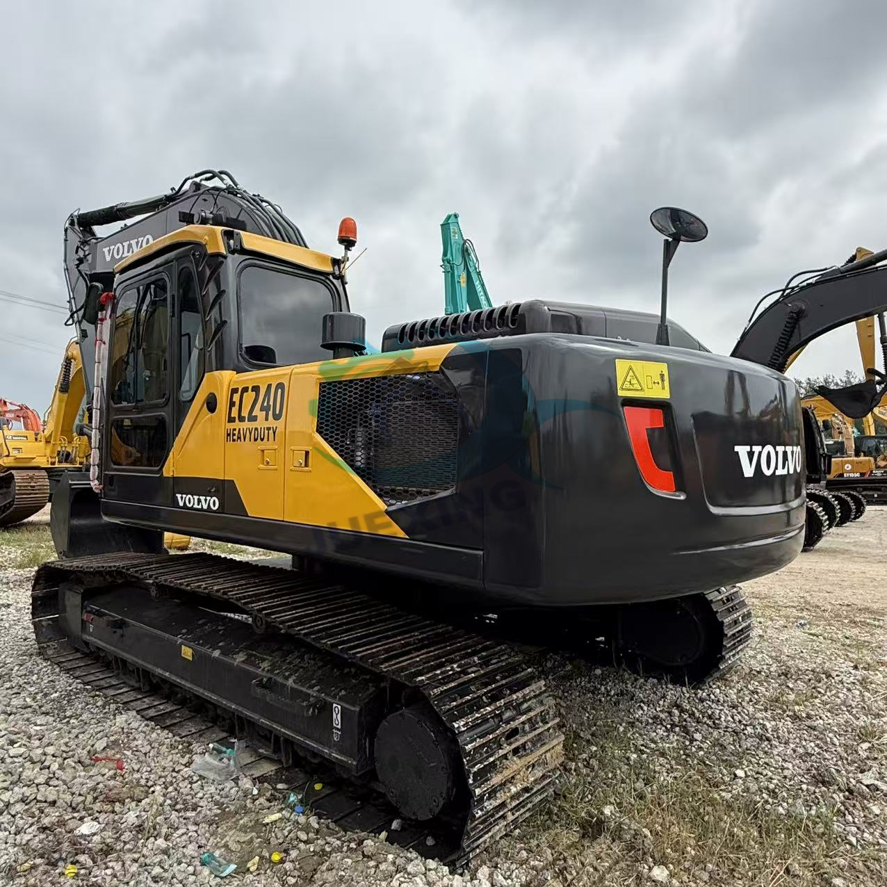 Used Original VOLVO EC240 Crawler Excavator 