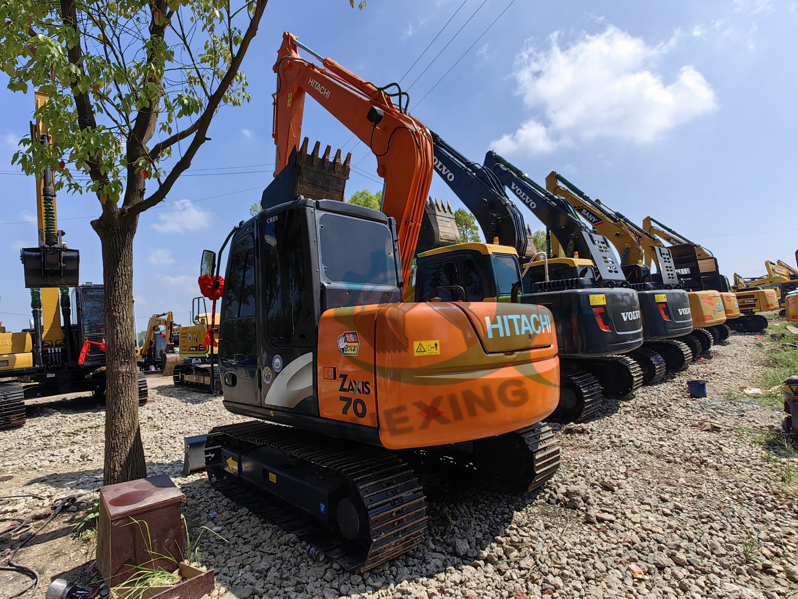 Flexible Mini Used Digger Hitachi ZX70