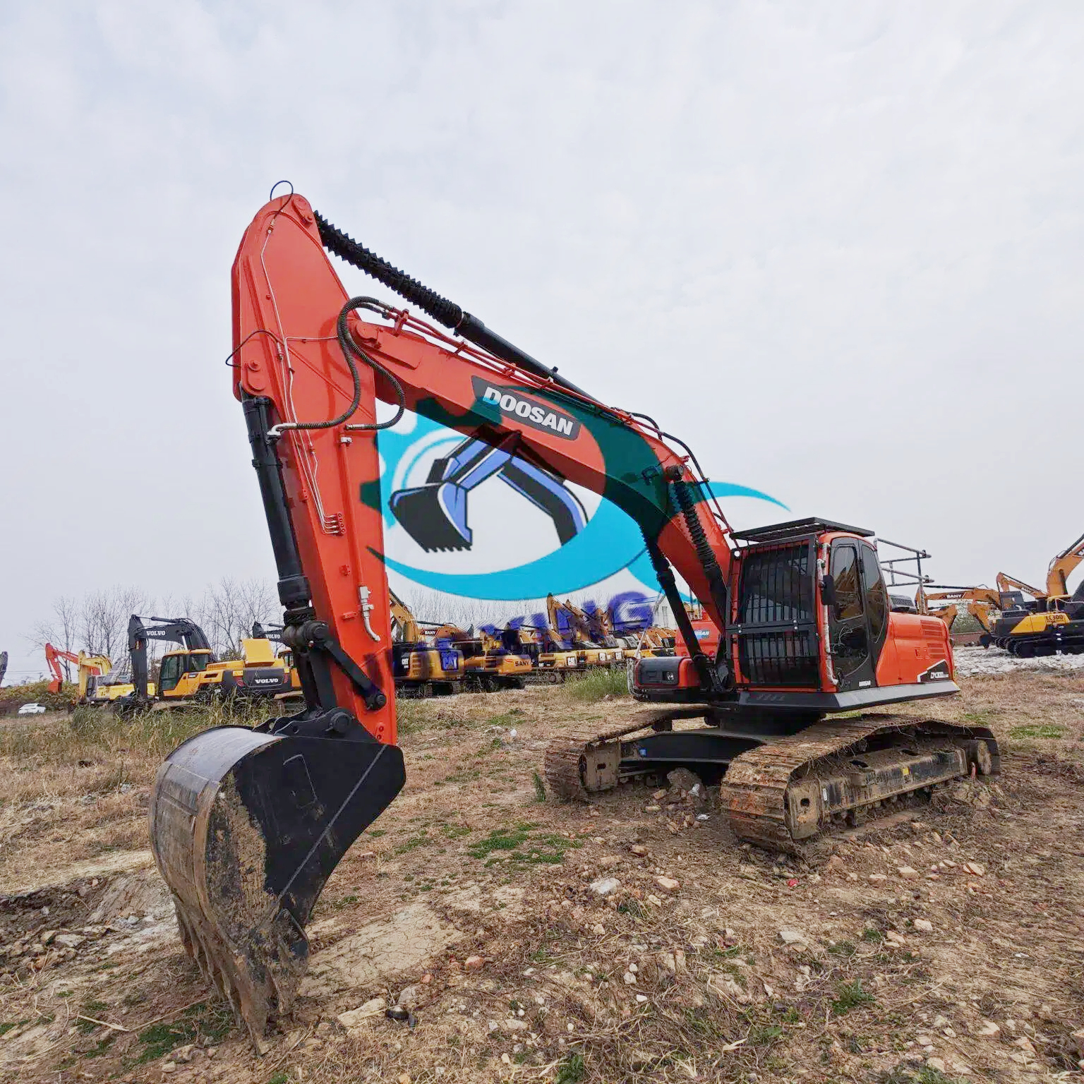 Used DOOSAN DX300 Exvacator